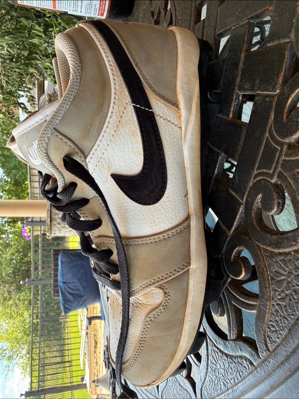 Nike Jordan 1 retro baseball cleats Low-Top in White/Gray and Black